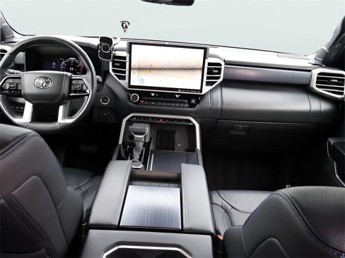 Used 2024 Toyota Tundra Platinum image 16