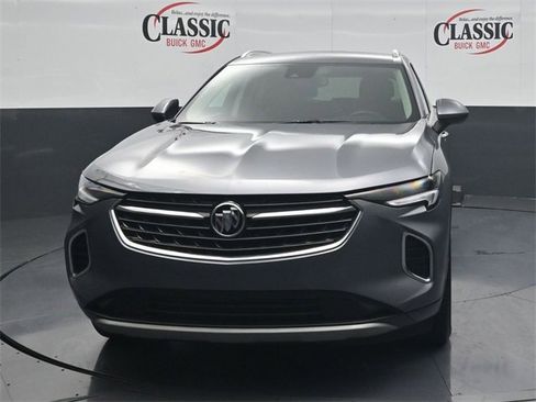 Used 2022 Buick Envision Essence w/ Safety Package image 4