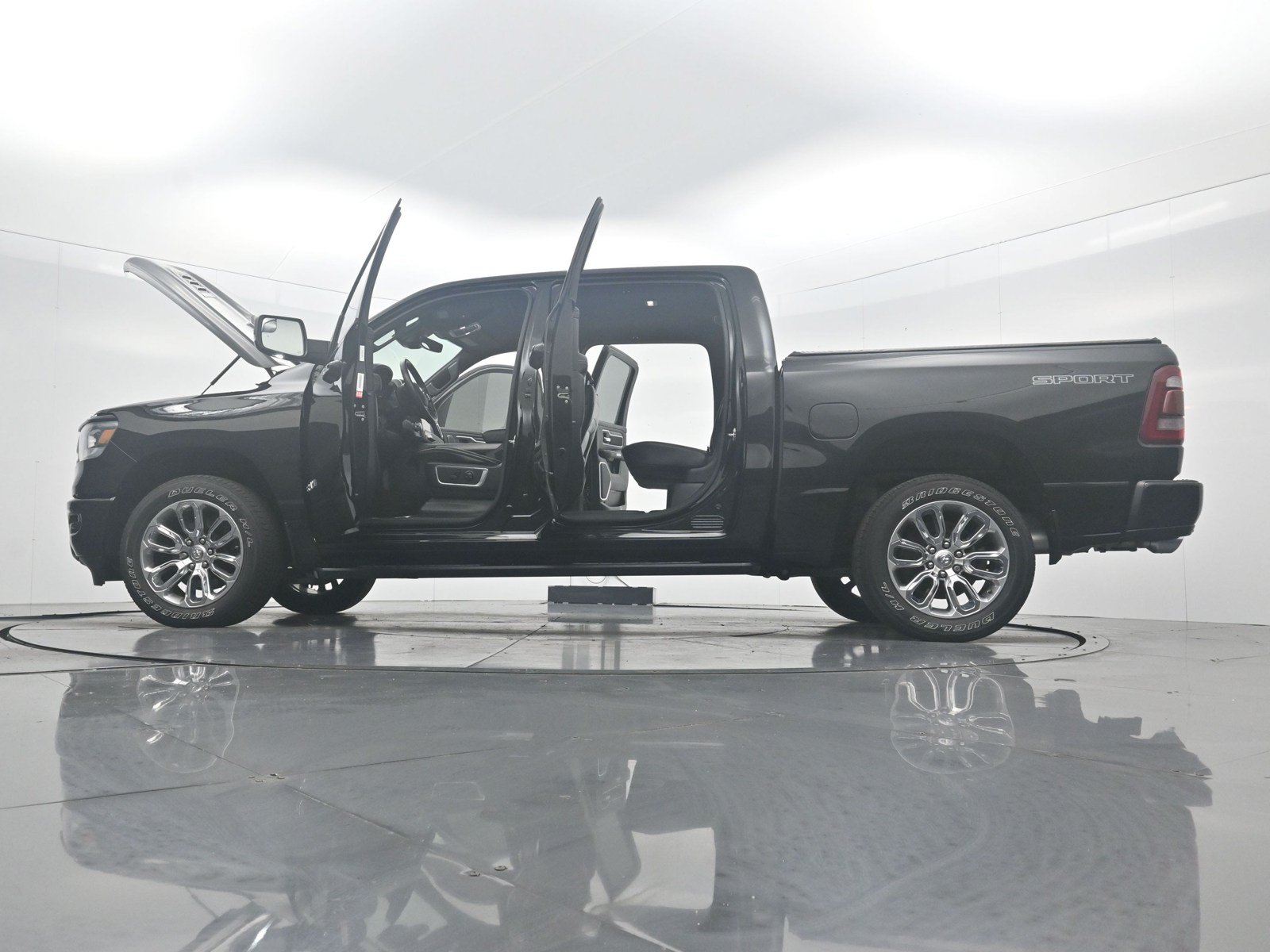 Used 2023 RAM 1500 Laramie AWD/4WD image 37