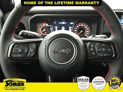 Used 2024 Jeep Wrangler Rubicon w/ Capability Package image 16