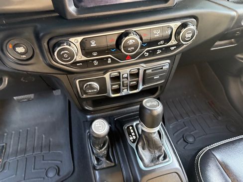 Used 2020 Jeep Wrangler Unlimited Sport S w/ Sun And Sound Package image 55