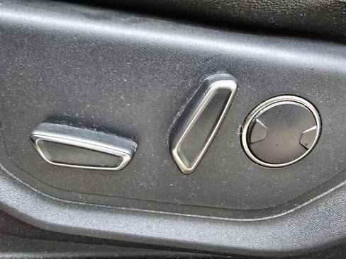 Used 2019 Ford F150 Raptor w/ Equipment Group 802A Luxury image 19