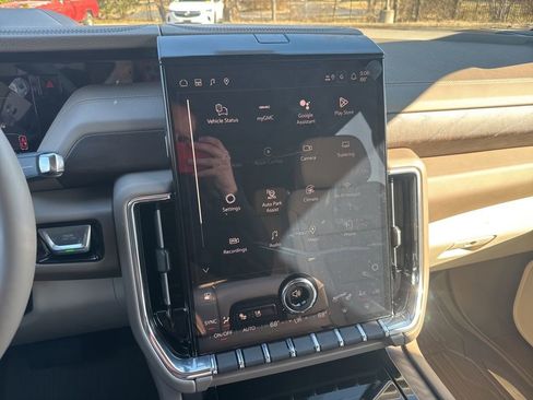 New 2026 GMC Yukon Denali w/ Sun & Power Step Package AWD/4WD image 20