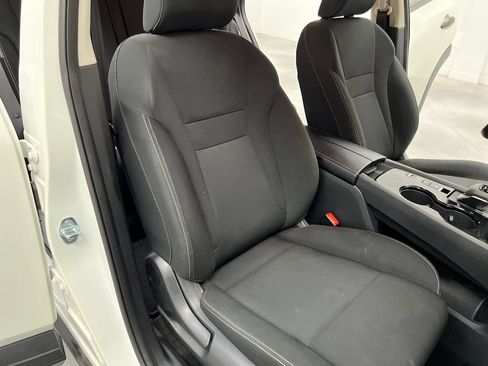 Used 2024 Nissan Rogue S FWD image 28