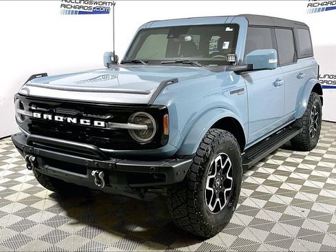 Used 2022 Ford Bronco Outer Banks AWD/4WD image 1