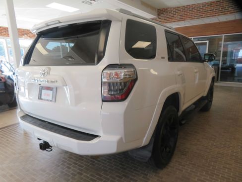 Used 2016 Toyota 4Runner SR5 RWD image 64