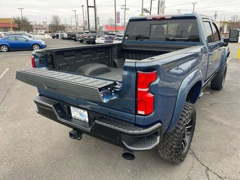 Used 2025 Chevrolet Silverado 2500 LTZ w/ Trail Boss Package image 10