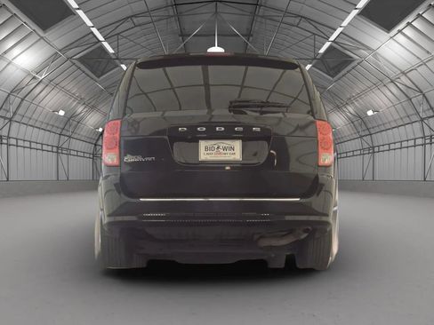 Used 2018 Dodge Grand Caravan SE w/ UConnect Hands-Free Group FWD image 17