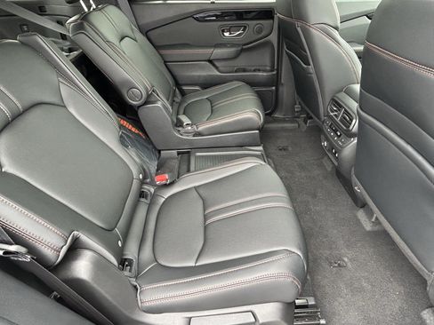 New 2026 Honda Pilot TrailSport image 11
