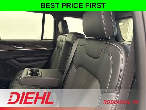 New 2026 Jeep Grand Cherokee Altitude AWD/4WD image 17