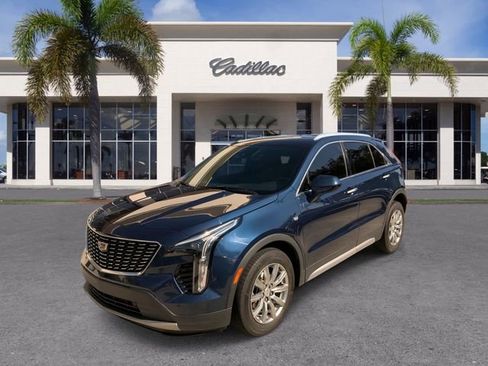 Used 2020 Cadillac XT4 Premium Luxury image 1
