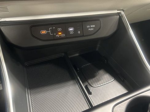 New 2026 Kia Carnival EX image 21