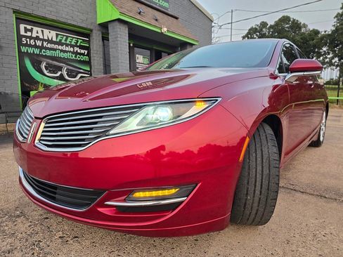 Used 2016 Lincoln MKZ image 65