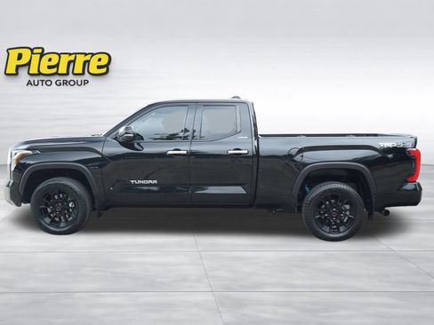 Used 2022 Toyota Tundra Limited w/ TRD Off-Road Package AWD/4WD image 4