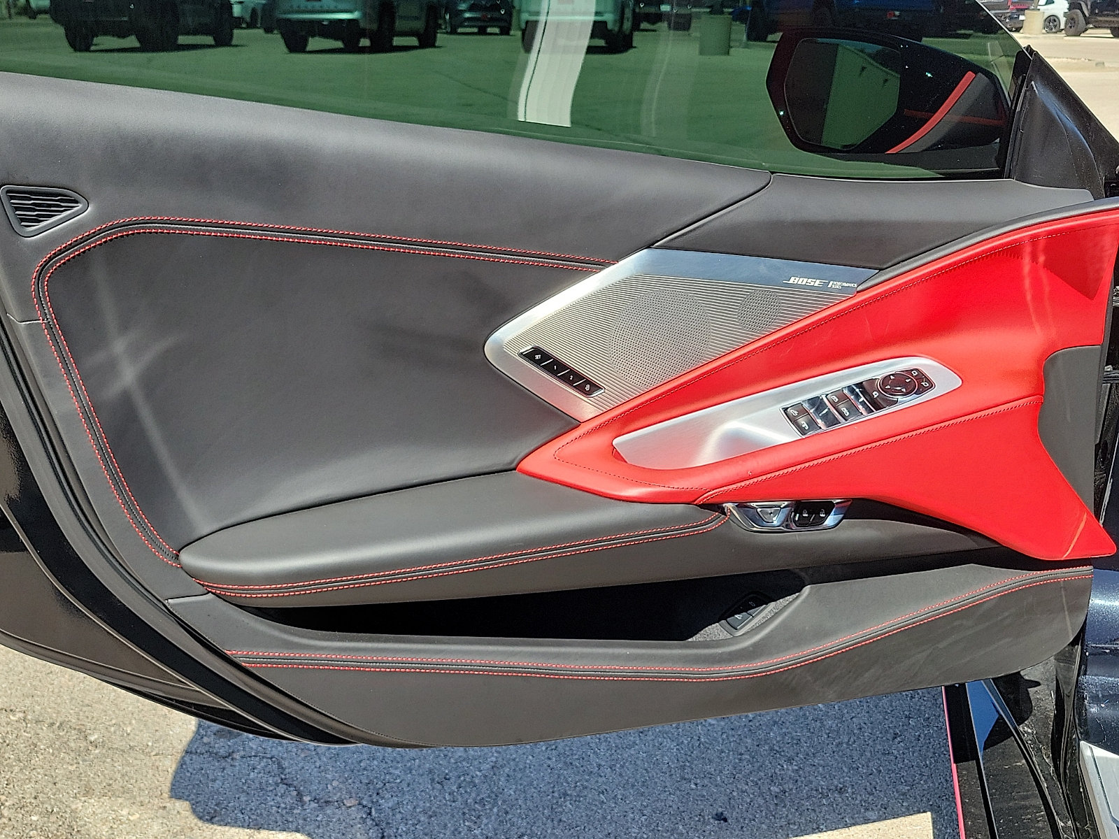 Used 2023 Chevrolet Corvette Stingray Premium Conv w/ Z51 Performance Package RWD image 11