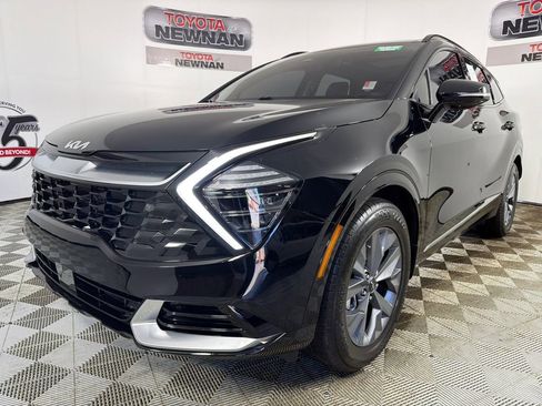 Used 2025 Kia Sportage SX image 9