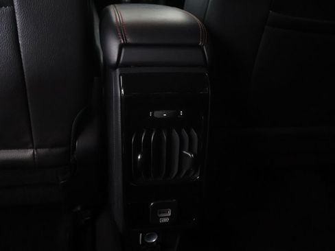 Used 2022 Jeep Compass Trailhawk AWD/4WD image 32