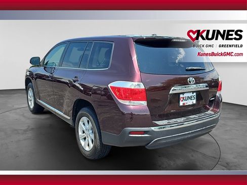 Used 2012 Toyota Highlander 4WD w/ Tow Pkg image 8