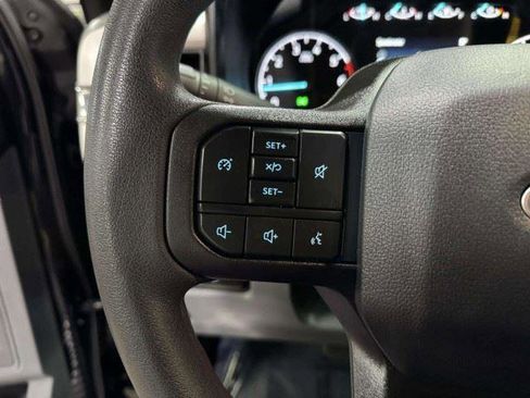 Used 2025 Ford F250 XLT AWD/4WD image 32