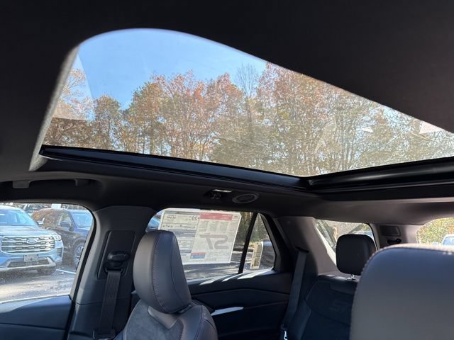Used 2026 Ford Explorer ST w/ Sun And Sound Package AWD/4WD image 20
