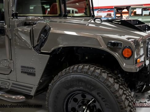 Used 1999 HUMMER H1 4-Door Hard Top image 37