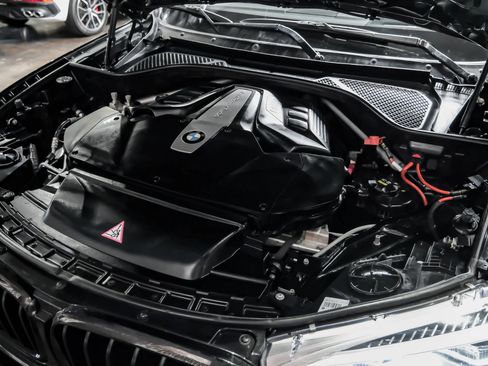 Used 2018 BMW X5 xDrive50i AWD/4WD image 54
