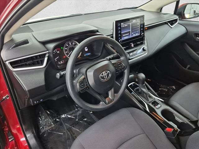 Used 2020 Toyota Corolla LE FWD image 10