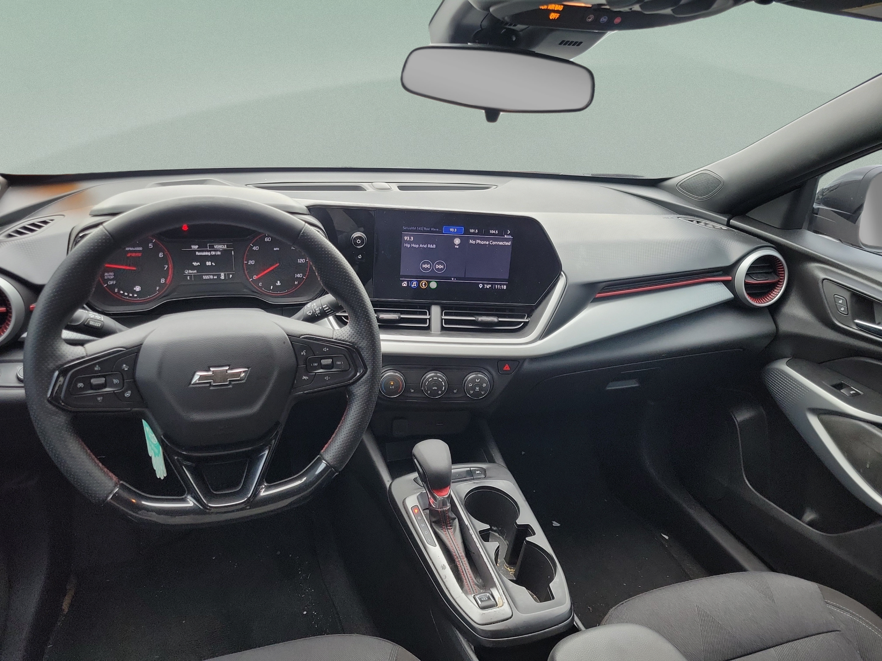 Used 2024 Chevrolet Trax RS w/ Sunroof Package FWD image 9