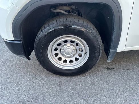 Used 2019 GMC Sierra 1500 2WD Regular Cab image 20
