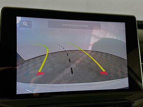 Used 2024 Jeep Compass Latitude image 13