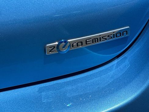 Used 2013 Nissan Leaf S w/ Charger Pkg FWD image 46