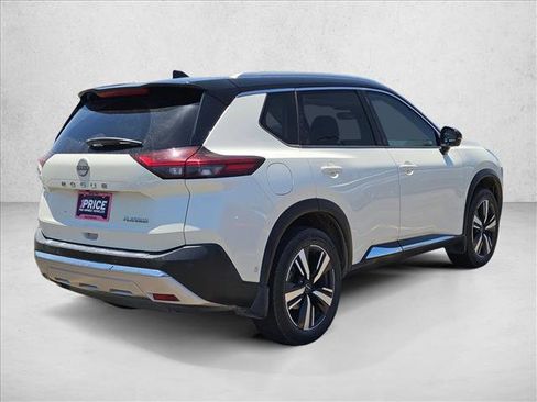 Used 2023 Nissan Rogue Platinum w/ Platinum Premium Package FWD image 5