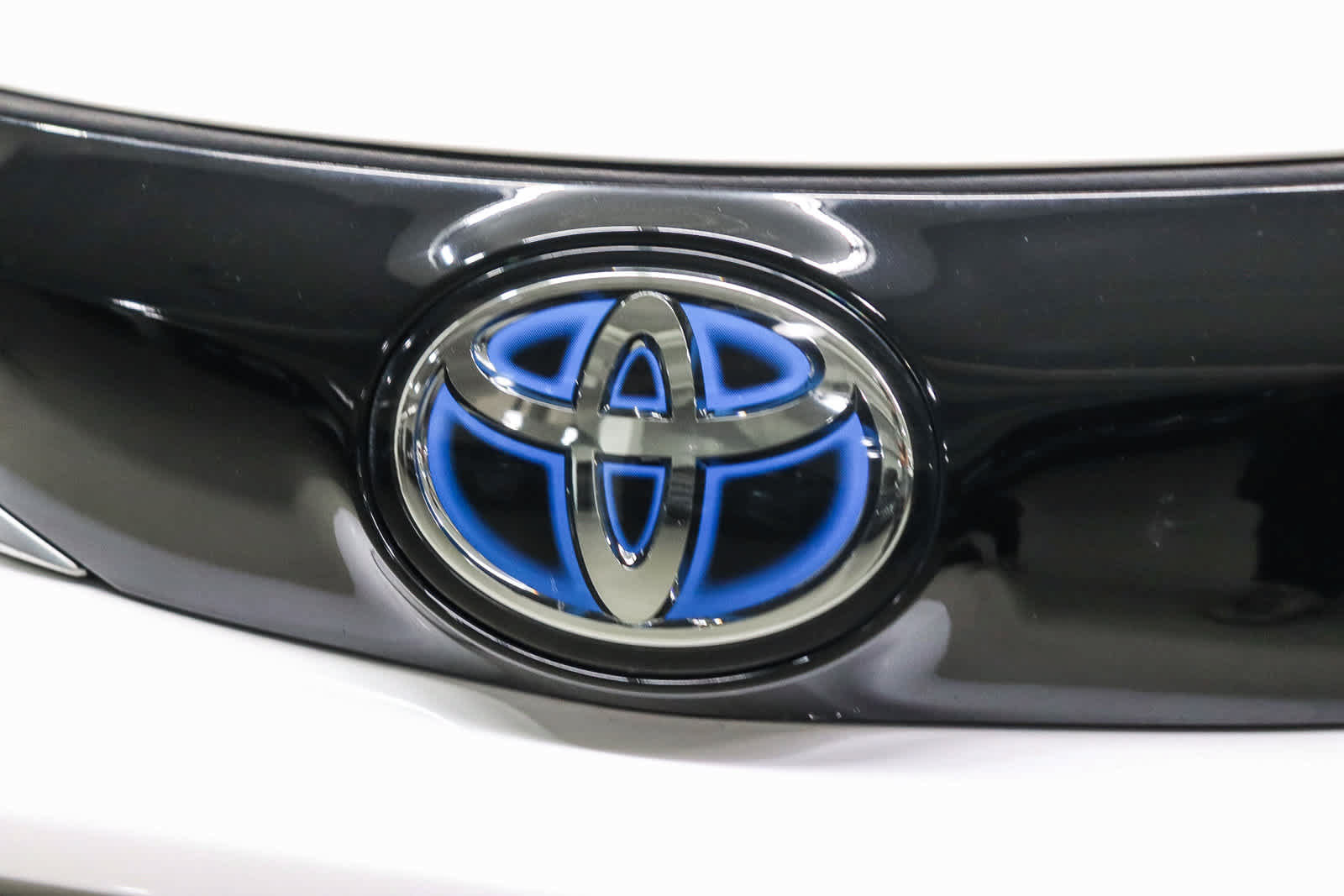 Used 2024 Toyota Sienna XSE w/ XSE Plus Package AWD/4WD image 15