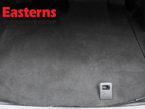 Used 2019 Toyota Camry SE image 9