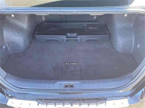 Used 2020 Nissan Altima 2.5 SR w/ Premium Package image 16