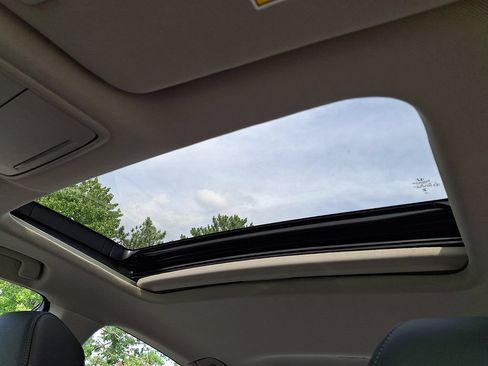 Used 2023 Honda Accord Touring image 15