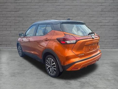 Used 2021 Nissan Kicks SV FWD image 5