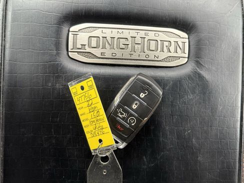 Used 2022 RAM 1500 Limited image 33