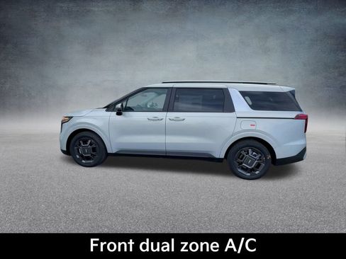 New 2026 Kia Carnival EX image 14