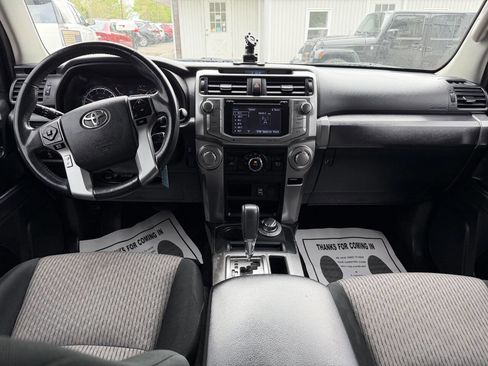 Used 2019 Toyota 4Runner SR5 AWD/4WD image 12
