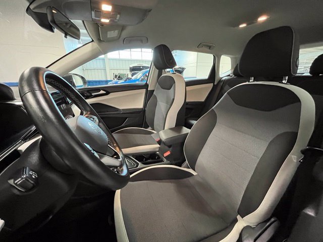 Used 2025 Volkswagen Taos S FWD image 21