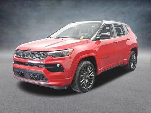 Used 2023 Jeep Compass High Altitude AWD/4WD image 2
