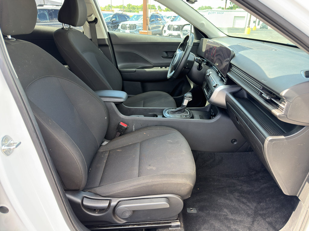 Used 2025 Hyundai Kona SEL FWD image 22