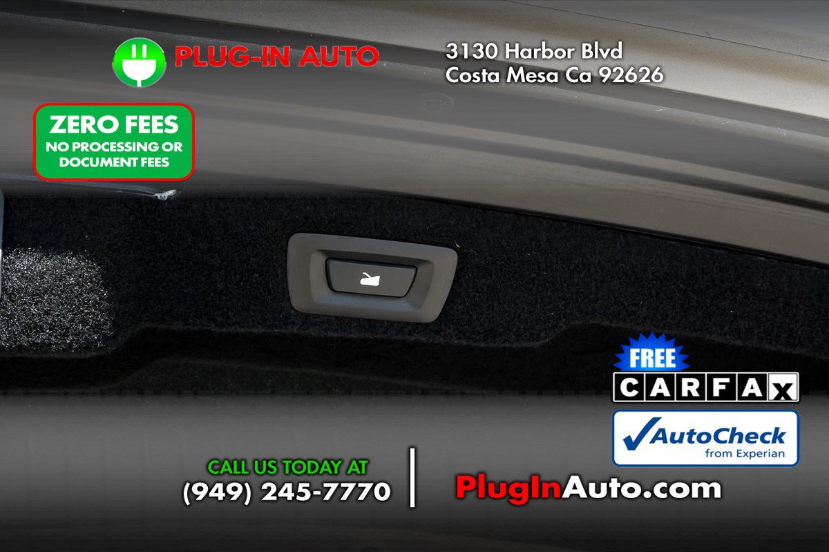 Used 2024 Lucid Air Pure RWD image 11