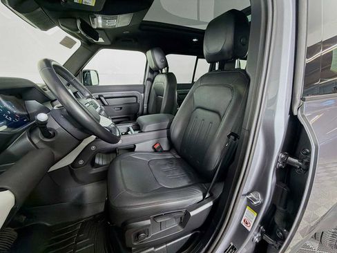 Used 2022 Land Rover Defender 110 S AWD/4WD image 11