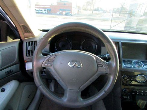 Used 2010 INFINITI G37 Journey w/ Premium Pkg image 11