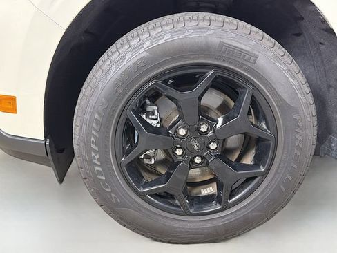 Certified 2025 Ford Maverick XLT w/ XLT Luxury Package AWD/4WD image 36