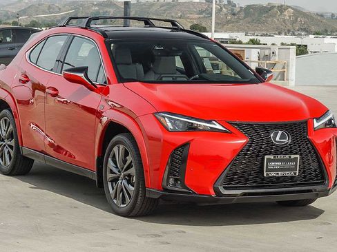Certified 2023 Lexus UX 250h F Sport w/ Accessory Package (Z2) image 6