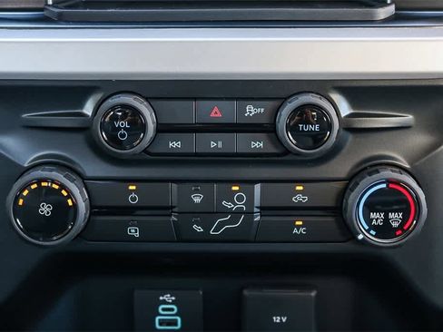 New 2026 Ford F250 XL w/ XL Chrome Package image 19