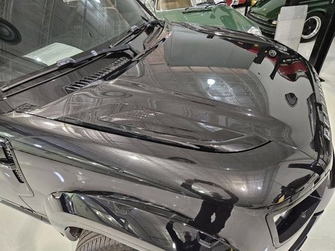 Used 2024 Land Rover Defender 110 V8 image 11